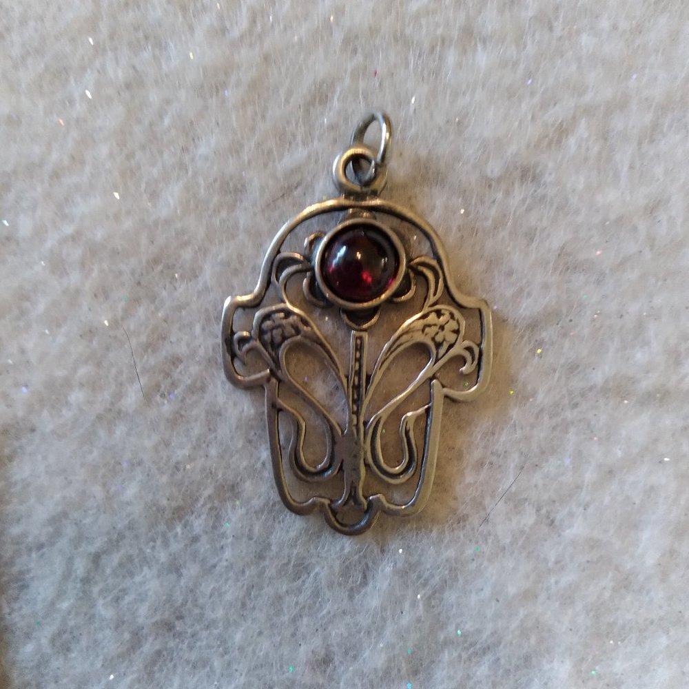 Silver Hamsa pendant